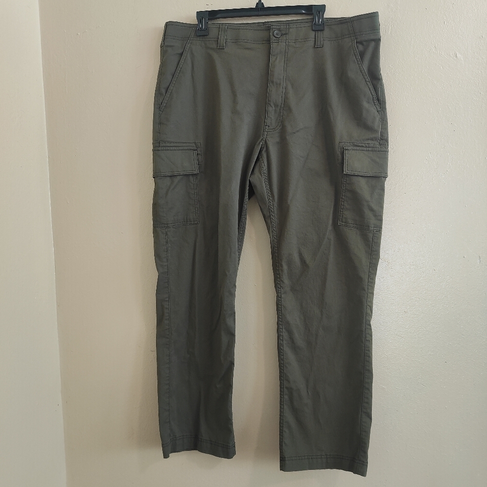 Roundtree & Yorke men's pants size 40x32